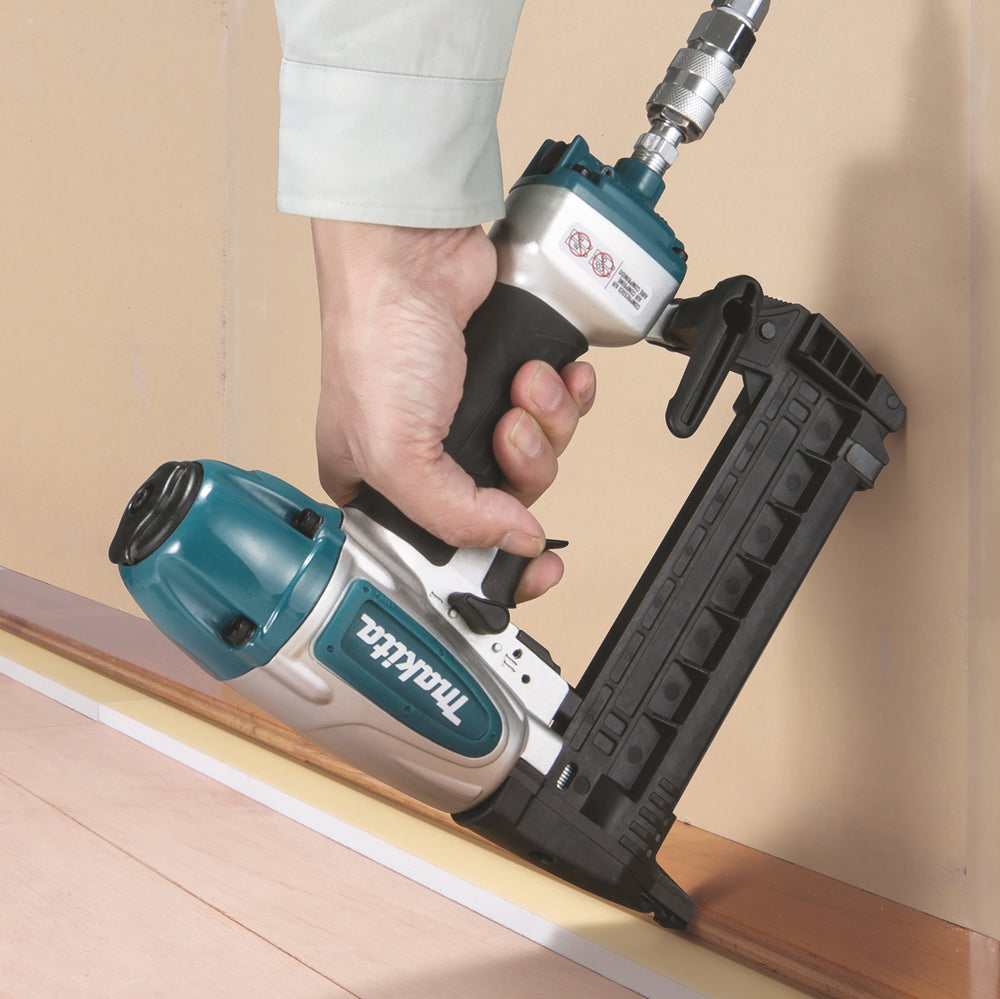 AT638A 18-Gauge 1/4" Pneumatic Narrow Crown Stapler