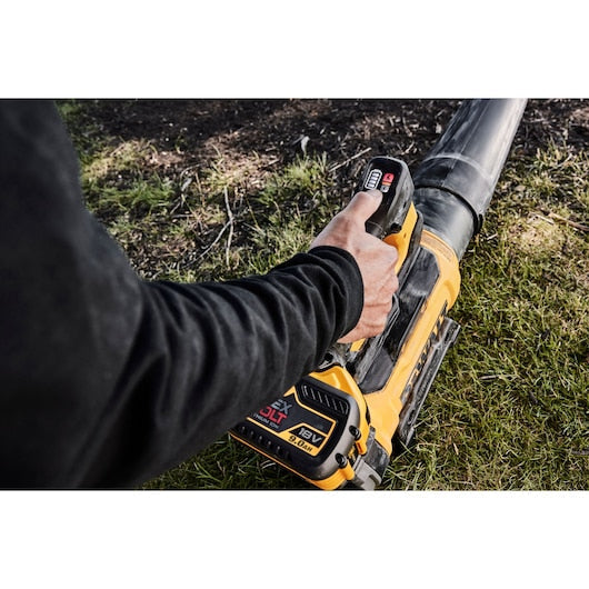 54V XR FLEXVOLT Axial Blower