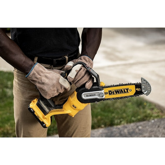 18V XR Pruning Saw – Kit with 1 x 5.0Ah Battery