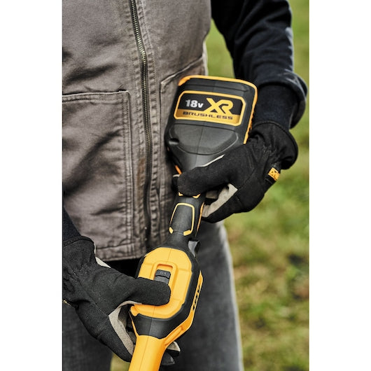 20V MAX* Brushless 14-Inch Cordless Folding String Trimmer