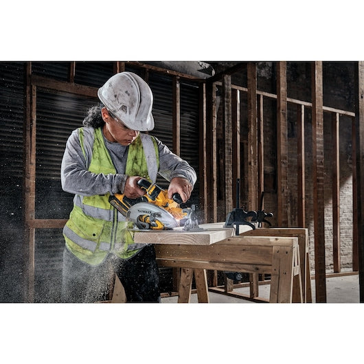 18V XR 190mm Circular Saw with FLEXVOLT ADVANTAGE™ – Bare Unit