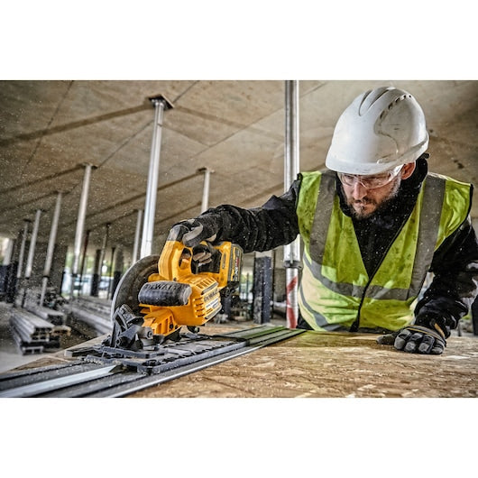 54V XR FLEXVOLT 190mm Track-Compatible Circular Saw – 2 x 6.0Ah Batteries