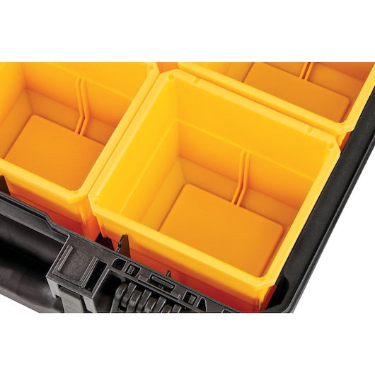 TOUGHSYSTEM® 2.0 Half-Width Organiser