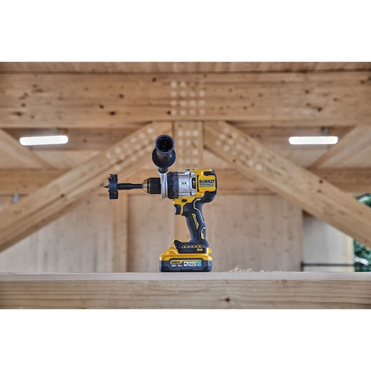 20V MAX XR 1/2 Inch Brushless Cordless Hammer Drill Kit with 8AH Battery and Charger, 3 Speed (DCD1007WW1)
