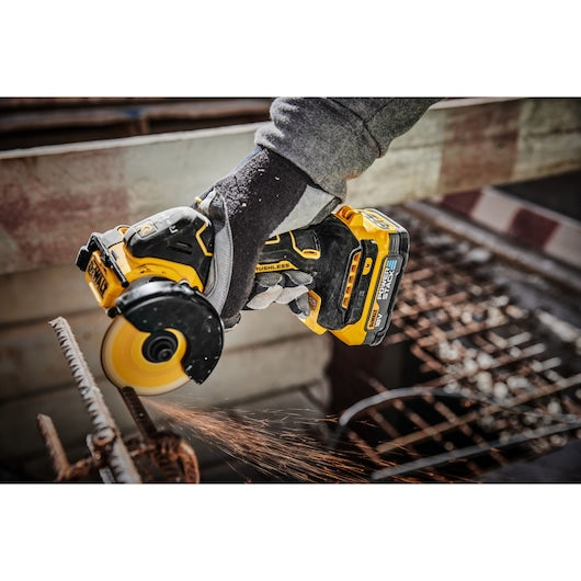 18V XR Brushless 76mm Cut-Off Tool – 1 x POWERSTACK™ Battery